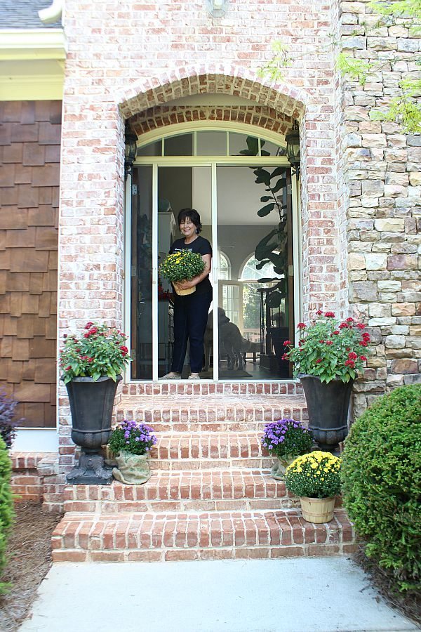 How To Add Curb Appeal - Refresh Restyle