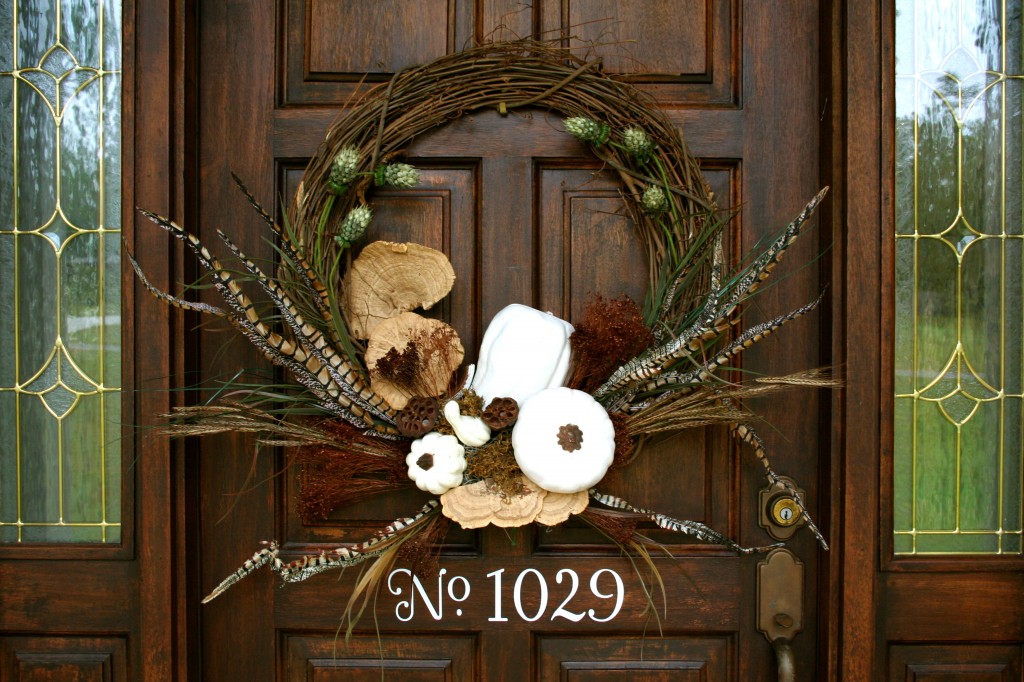 Love this- Show stopper - Perfect For your fall door - White Pumpkin for the door - quick and easy arrangement