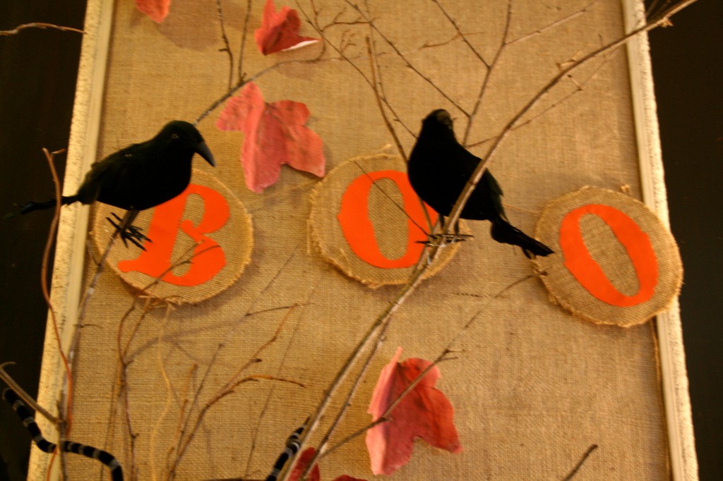 Fun and easy Halloween Spooky Mantel.