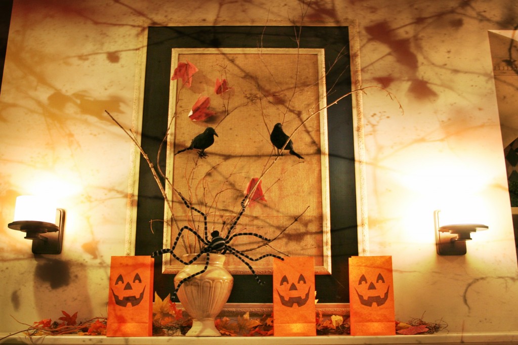 Fun and easy Halloween Spooky Mantel.