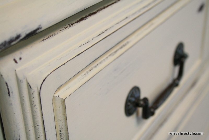 Shabby Dresser makeover with Annie Sloan Chalk Paint to create a cottage shabby chic makeover.