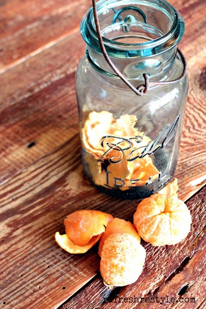 How to create a Natural Citrus cleaner #naturalcleaner #vinegar #citruscleaner 