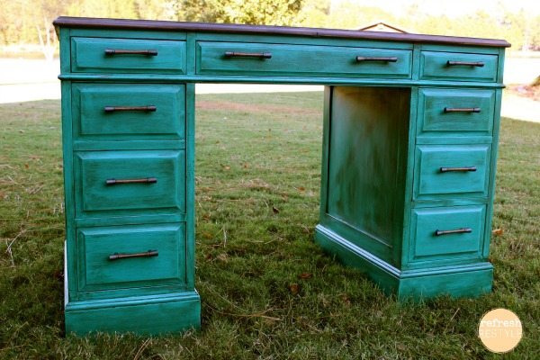 Turquoise desk makeover #paintedfurniture
