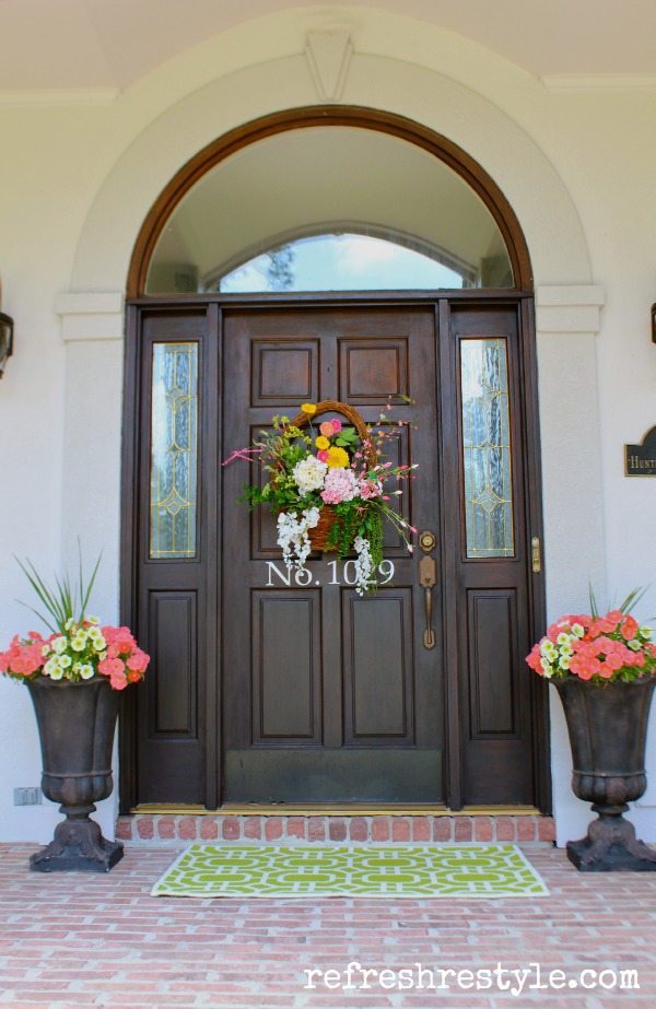 Tips for a colorful front porch #color #frontporch #refreshrestyle