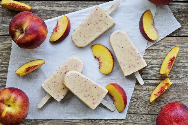 13 - Offbeat and Inspired - Peach Banana Smoothie Popsicles