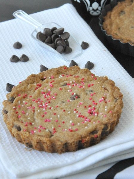 06 - Peas and Crayons - Chocolate Chip Shortbread Cookies