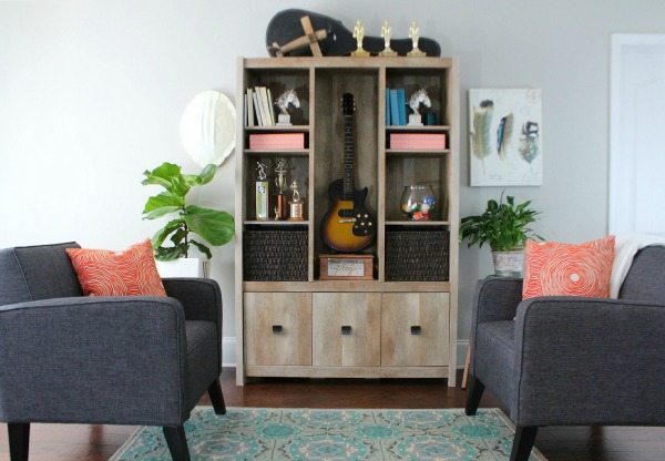 Basement bookcase area for entertaining