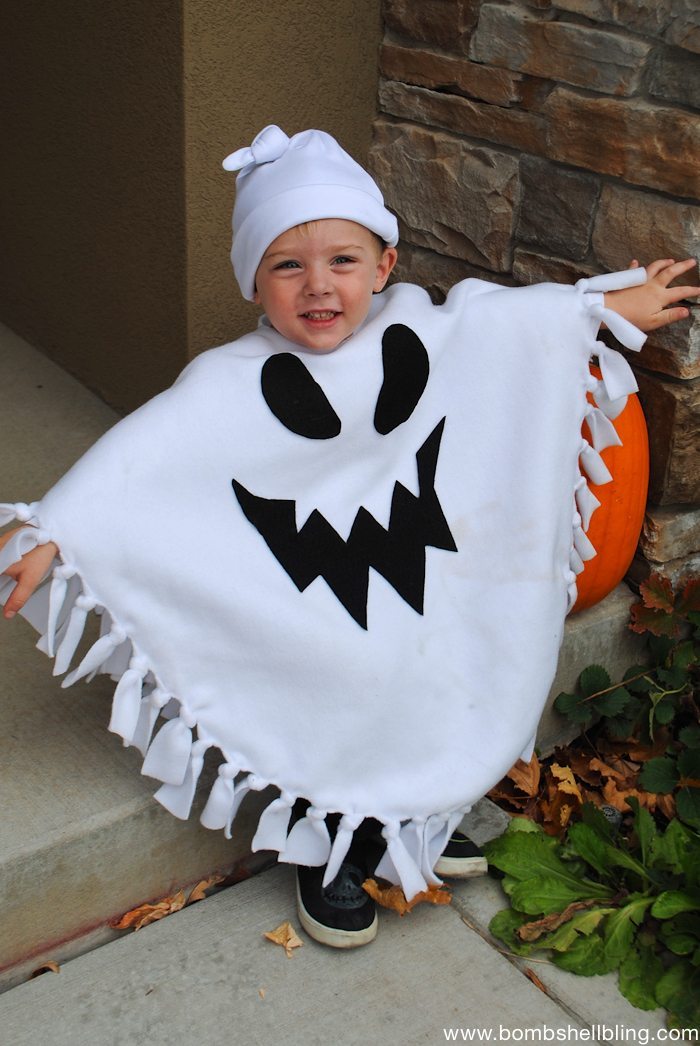 No-Sew-Ghost-Poncho-Costume