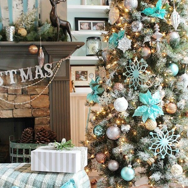 Christmas Tree in aqua and turquoise