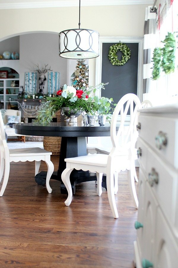 Kitchen dining area at Refresh Restyle