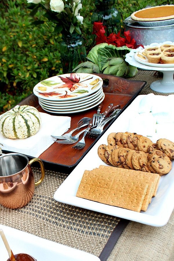 Outdoor living dessert, pies, s'mores and apple cider BHG at Walmart #sp #BHGLiveBetter