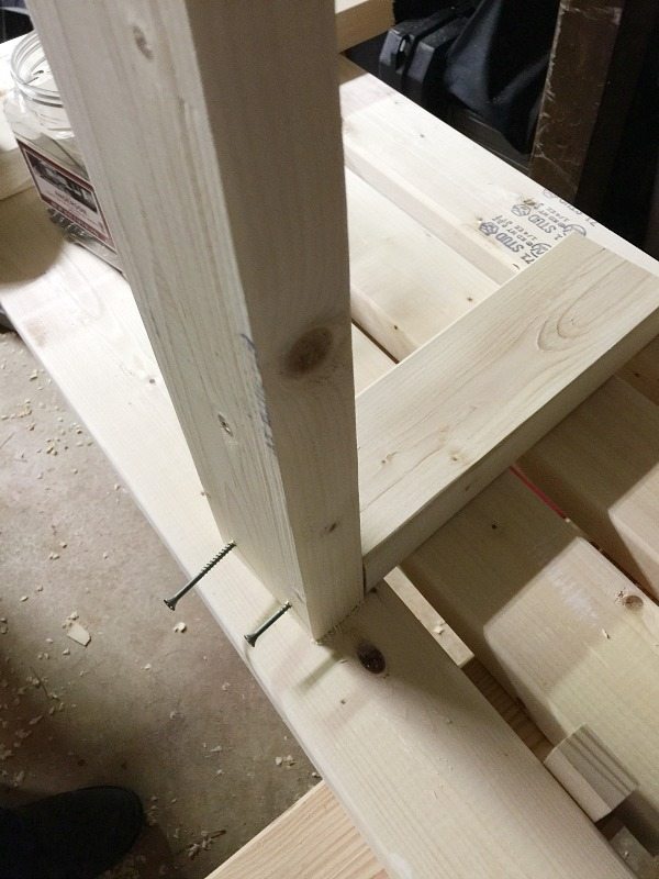 Easy legs for the potting bench made from 2 x 4 lumber