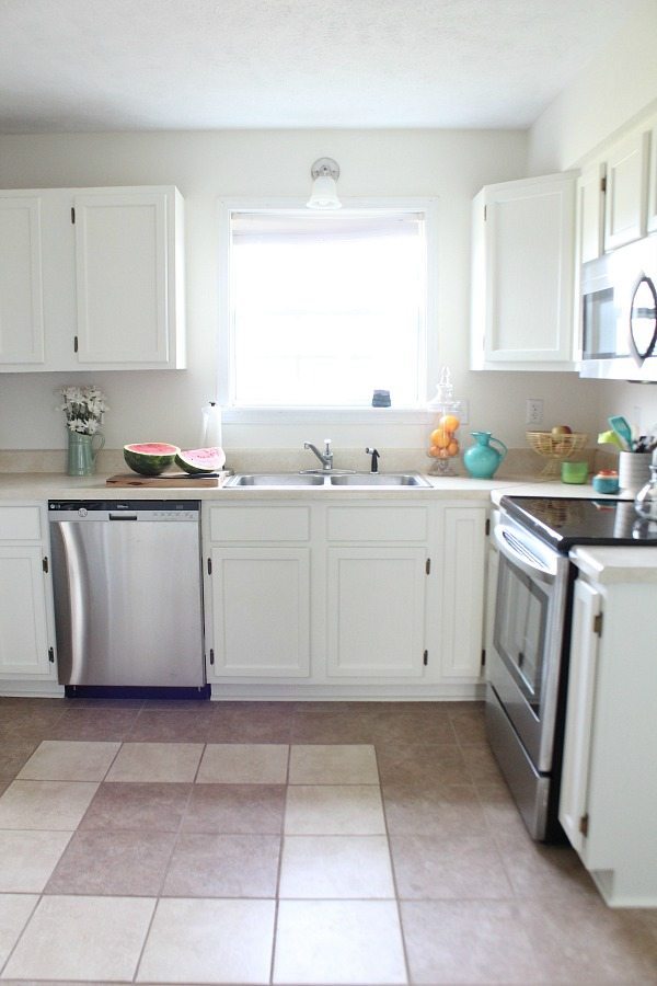 sherwin williams dover white cabinets