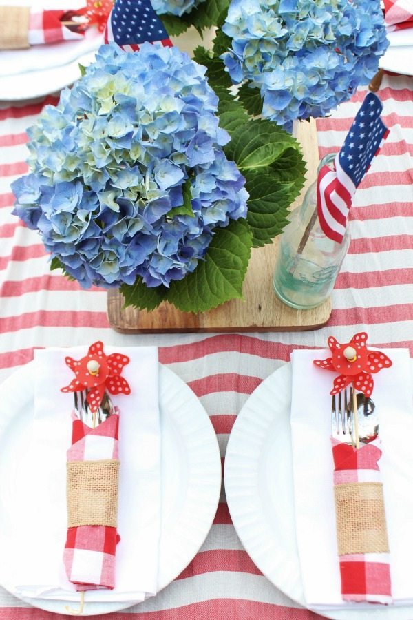 10 minute Red White and Blue Patriotic Idea at Refresh Restyle