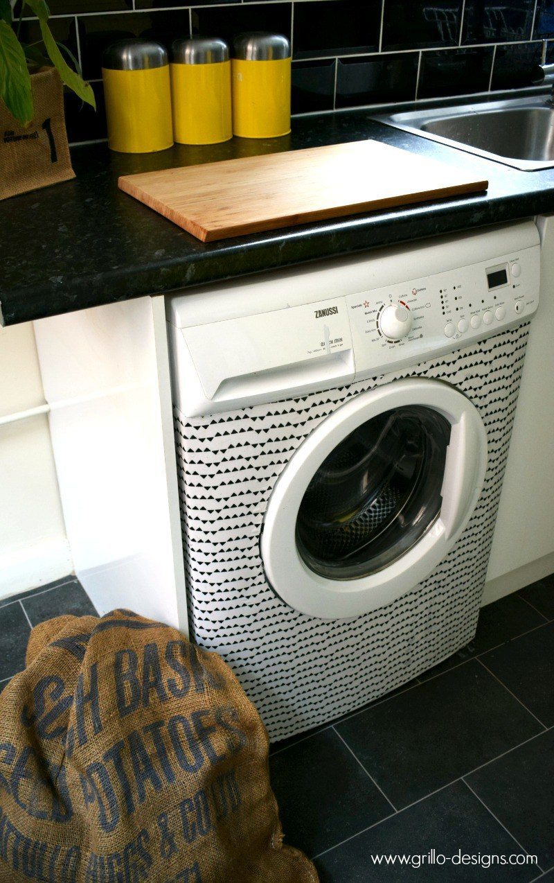 Over 30 laundry room makeovers - lots of do it yourself ideas at Refresh Restyle