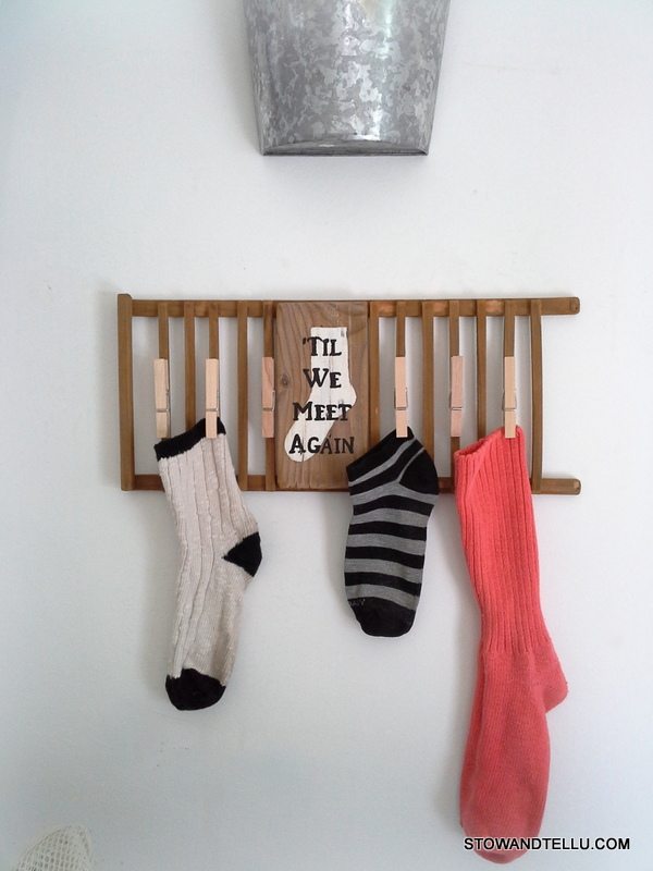 Show and Tell U missing-lost-sock-laundry-sign