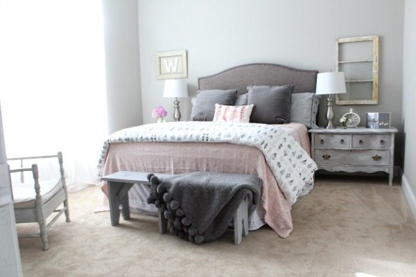 Relaxing - Guest room with corals and gray at refreshrestyle.com