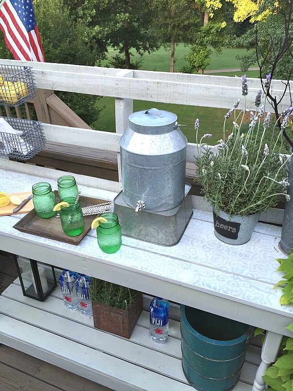 Potting or serving area - Dining -Rustic farmhouse serving area idea - Made from a pallet - outdoor potting table serves as buffet or drink service area