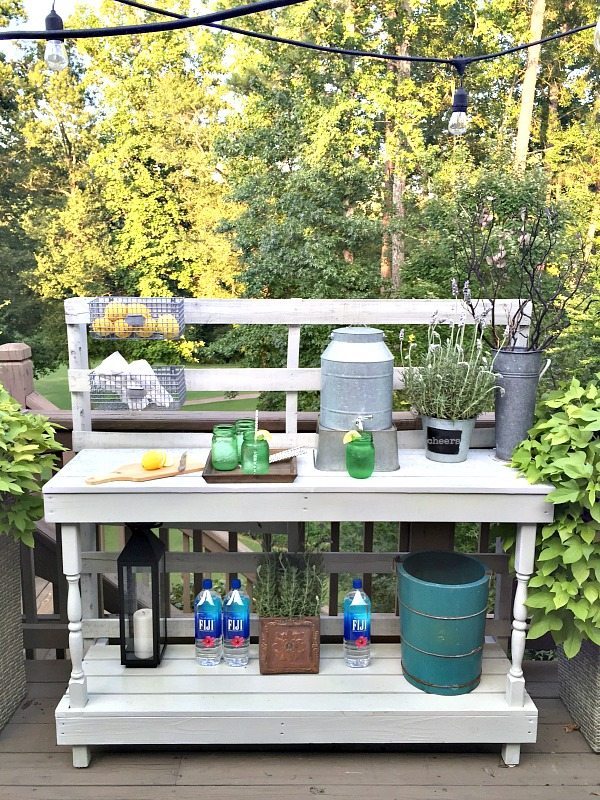 Rustic Farmhouse Pallet Project - Dining -Rustic farmhouse serving area idea - Made from a pallet - outdoor potting table serves as buffet or drink service area