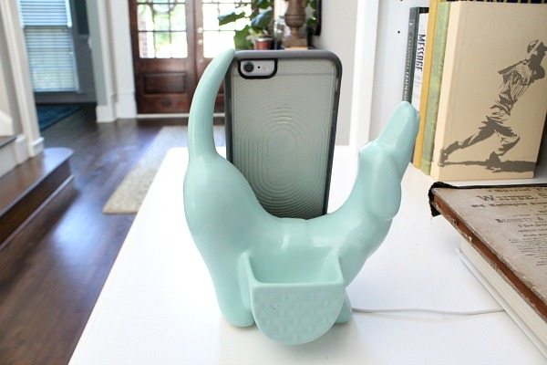 Vintage iPhone valet in vintage vintage milk glass