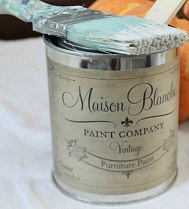 Maison Blanche Oyster vintage furniture paint