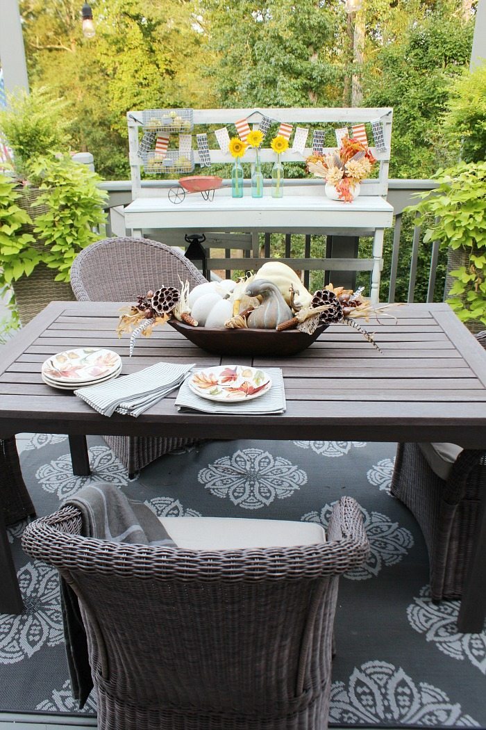 back-porch-dining-with-a-sprinkle-of-fall-decor-at-refresh-restyle