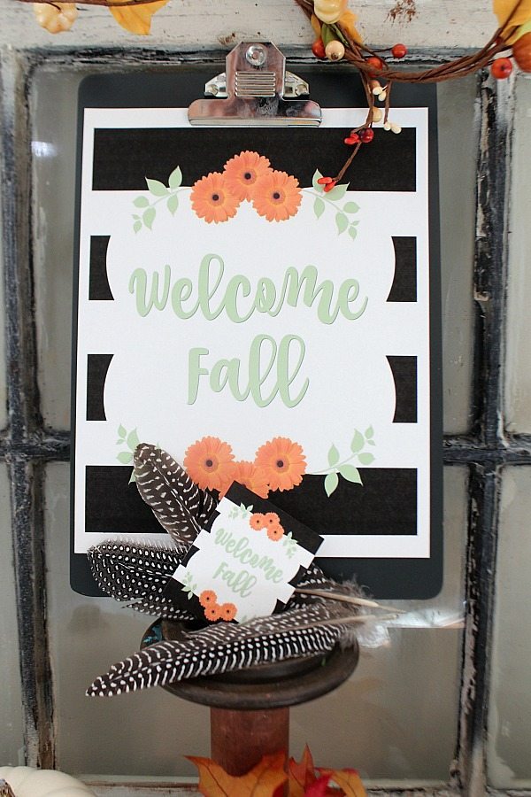 Fall printable free idea for you to print at home - love the black stripes