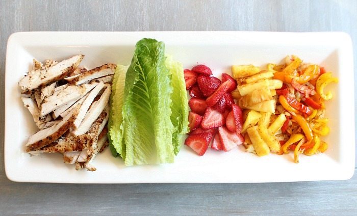 Lettuce chicken wraps recipe - Good eats - spicy grilled chicken lettuce wraps with fruit and veggies at Refresh Restyle