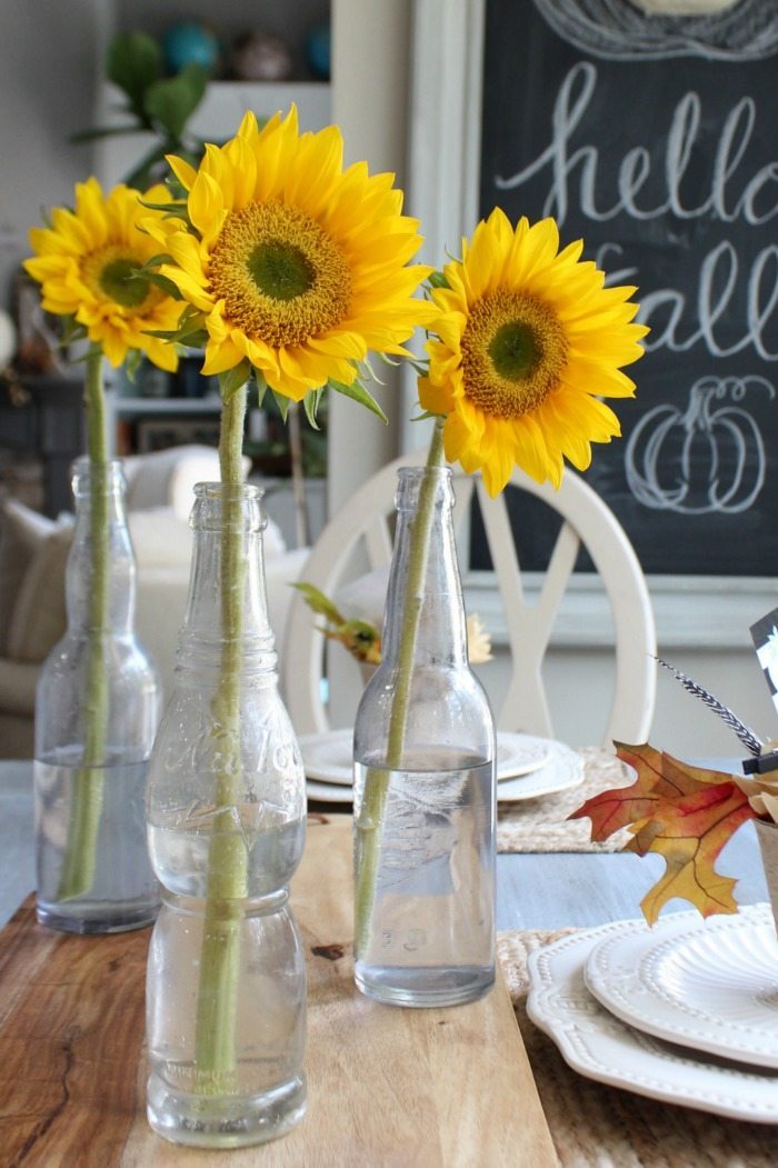 sunflowers-just-say-fall-simple-neutral-ideas-for-fall-home-decor-at-refresh-resytle