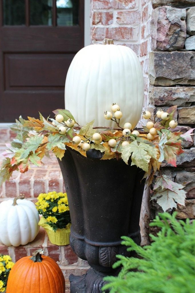 Fall Front Porch: Mums + Pumpkins - Refresh Restyle