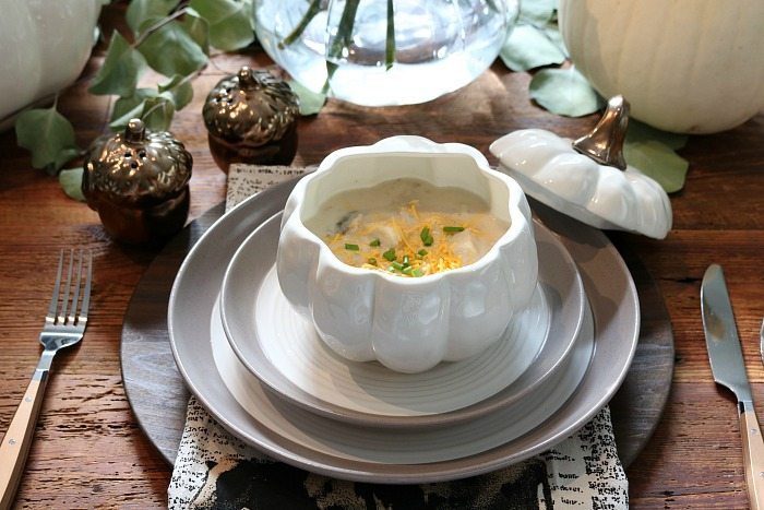 farmhouse-table-setting-potato-soup-in-a-cute-pumpkin-soup-bowl