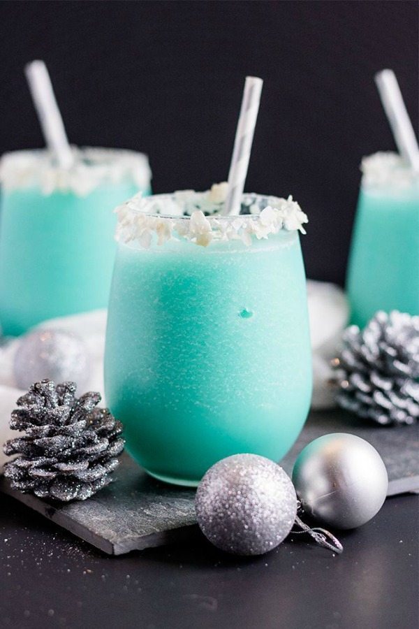 Blue Coconut Cocktail, Easy Cocktail Recipes via Refresh Restyle