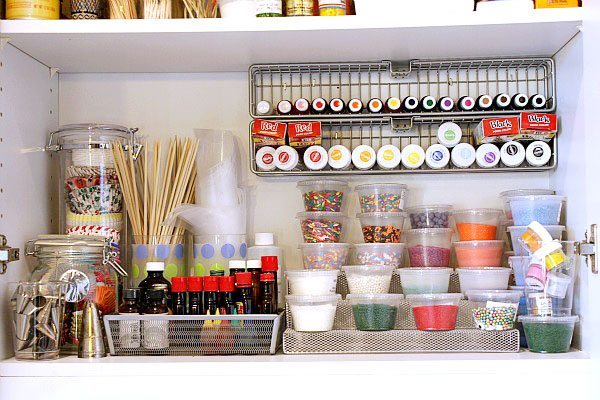 Recipe Girl at Tidy Mom, Organizing Your Pantry via Refresh Restyle
