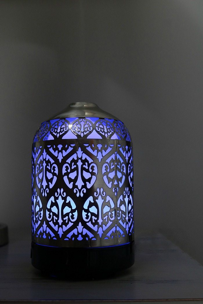 Lavender scent is perfect for the guest room in this pretty essential oil diffuser.