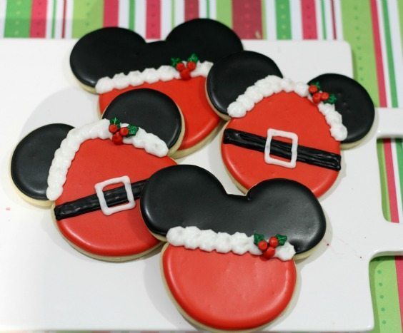 santa-mrs-claus-mickey-mouse-minnie-mouse-cookie-recipe