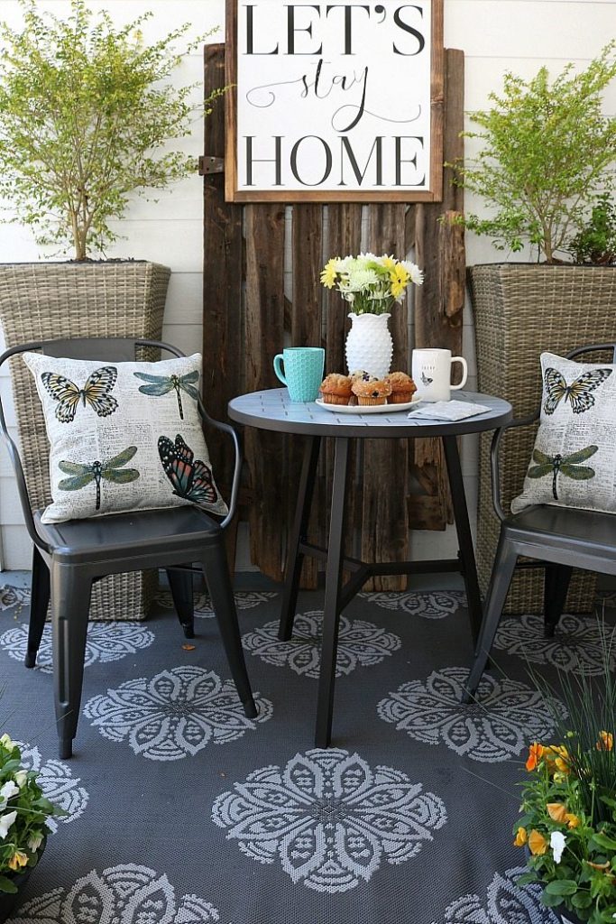 Breakfast on the farmhouse patio