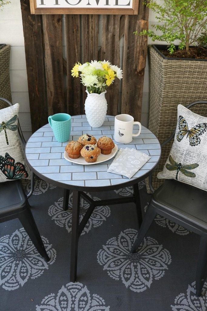 Camrose farmhouse clearance table