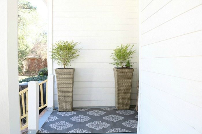 Farmhouse porch refresh breakfast area