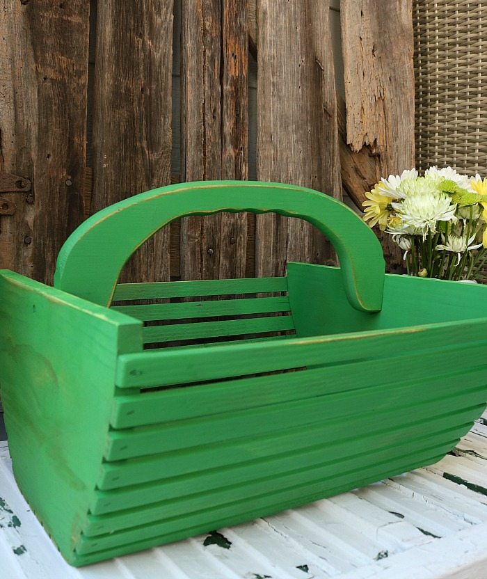 Farmhouse tote in leaf green spray chalky paint