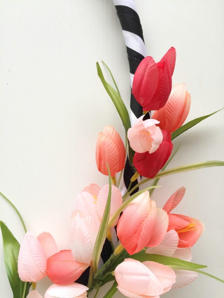 Tulips make the perfect spring wreath