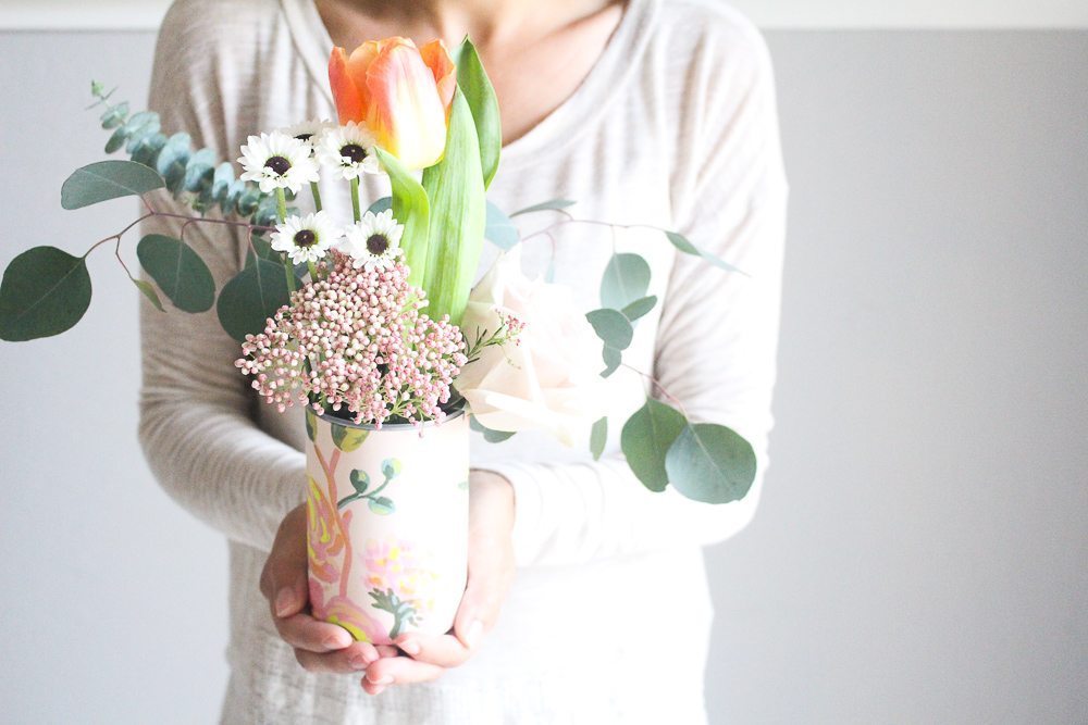 how-you-can-create-gorgeous-diy-flower-arrangements