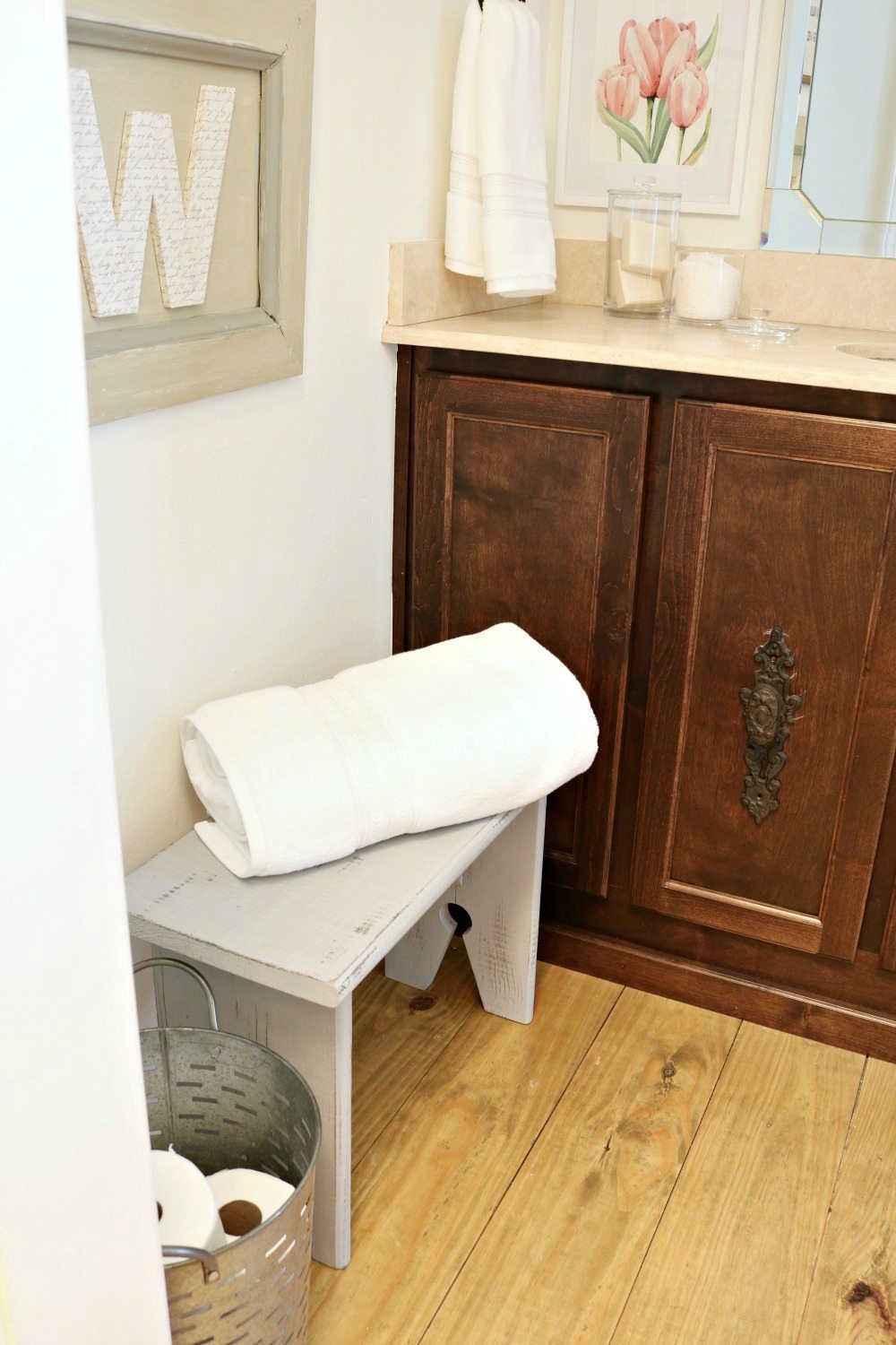 Farmhouse bathroom refresh on a budget