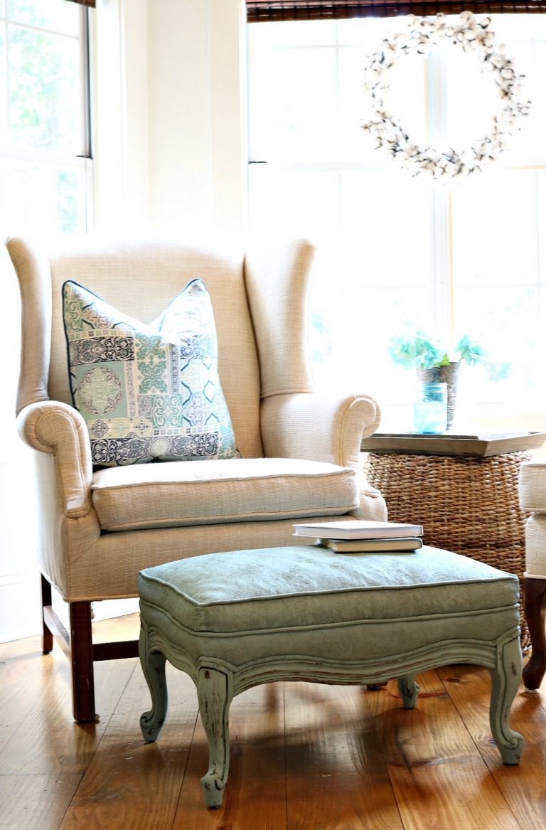 How To Paint A Fabric Ottoman Refresh Restyle