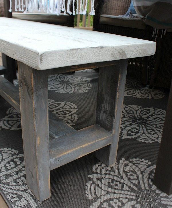 Build-it-Farmhouse-Bench-easy-DIY-instructions-included-at-RefreshRestyle.com