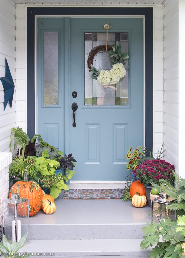 Beautiful-easy-vibrant-front-porch-decorating-ideas