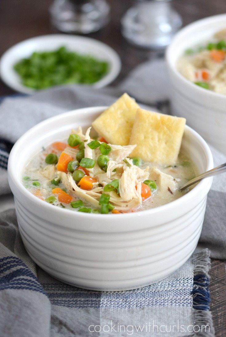 Instant-Pot-Chicken-Pot-Pie-Soup-with-Pie-Crust-Crackers-cookingwithcurls.com_