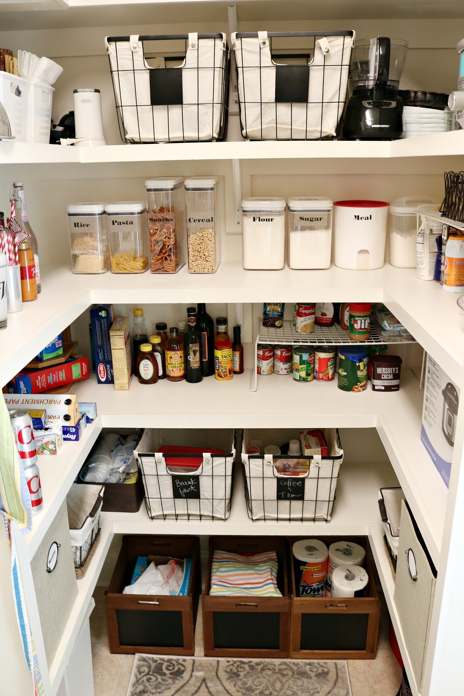 Life is easier with an organized pantry