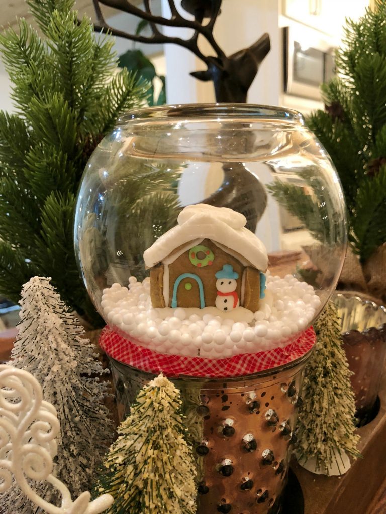 Gingerbread house snow globe for Christmas table