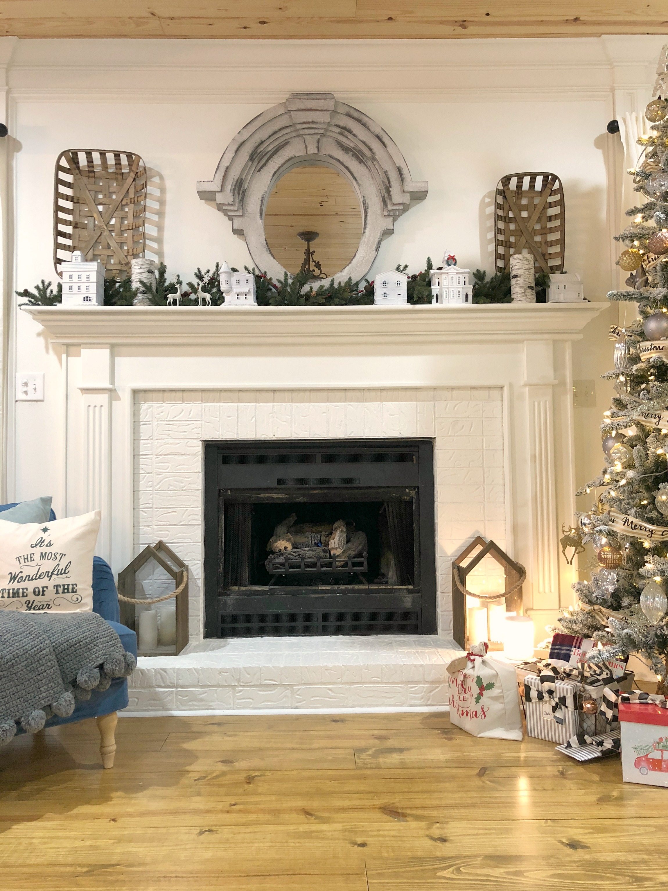 Simple mantel decor for Christmas