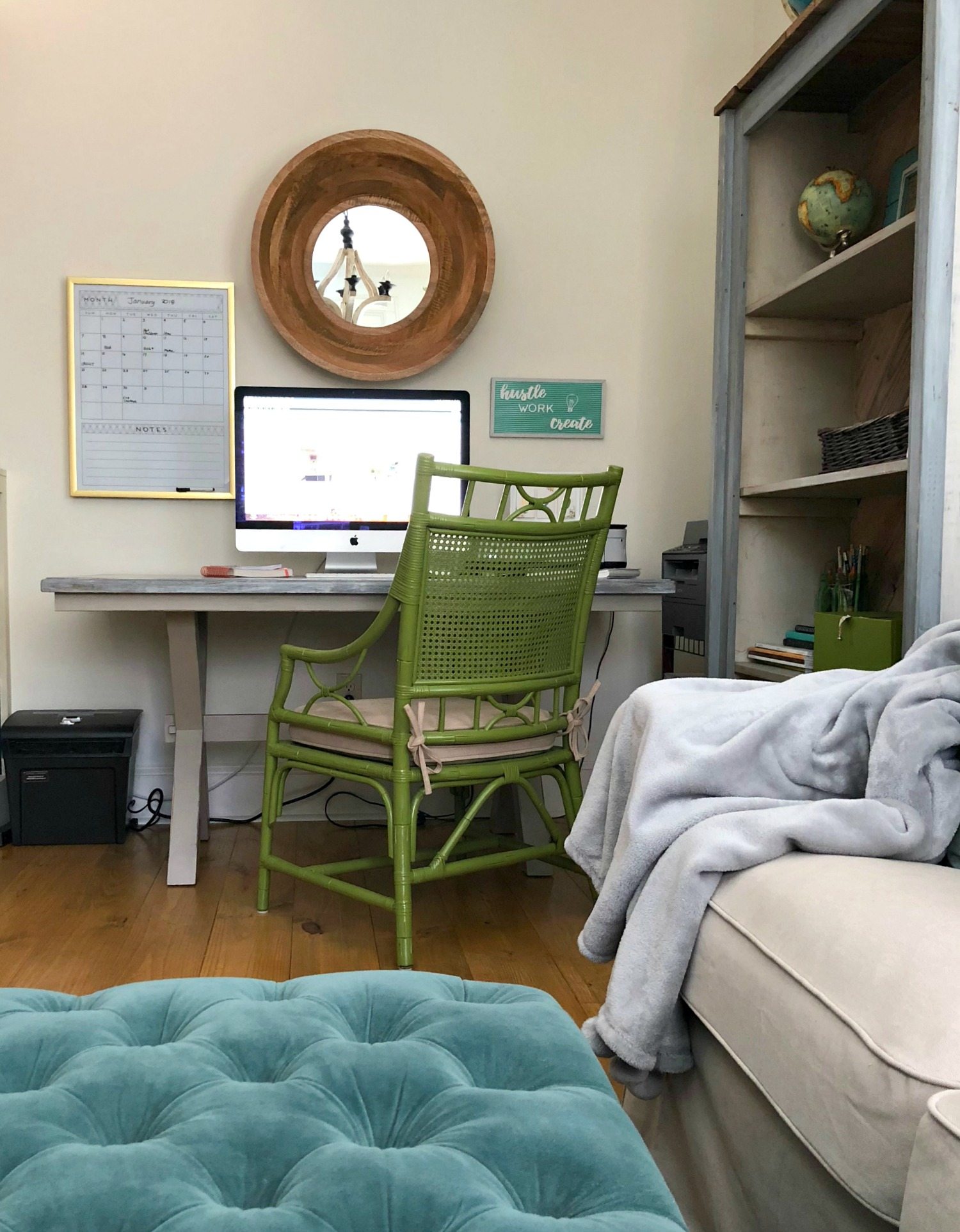 Minimal office makeover